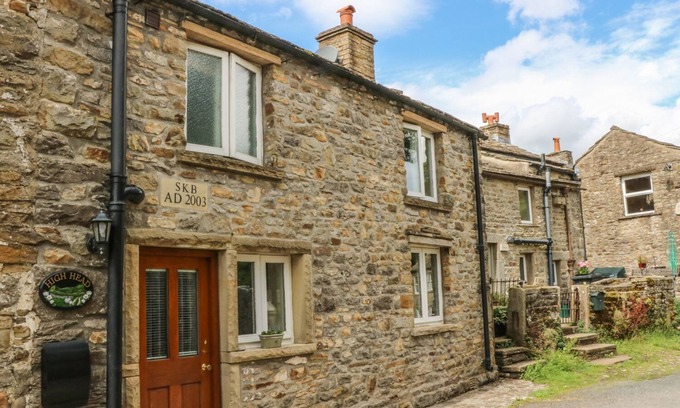 Keld Cottage | Cozy High Head Retreat with Open Fire in Muker