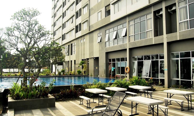 Cimahi House | Discover High Livin Apartment Baros with Pool & Kitchen