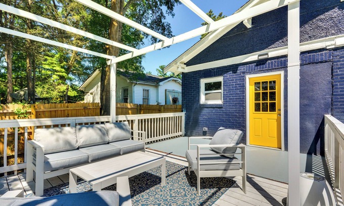 High Point Cottage | Inviting High Point Vacation Rental with Private Deck & Yard