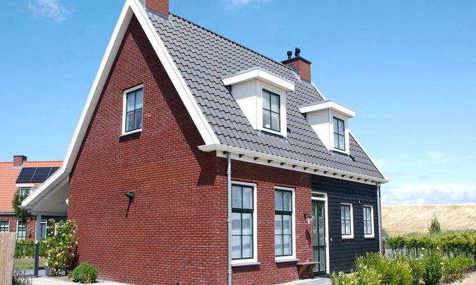 Colijnsplaat House | High-quality detached villa with a sauna
