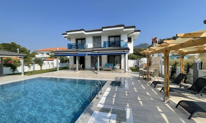 Dalyan City Center Villa | Elegant Villa with Private Pool in the Heart of Dalyan