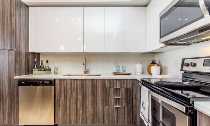 Riverwalk Fort Lauderdale Apartment | Elevated Condo with Balcony Views and Vibrant Night Life