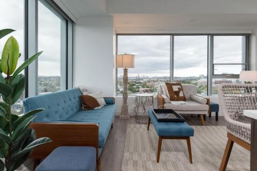 Central Square Apartment | High Rise Retreat w City Skyline Views Shared Gym