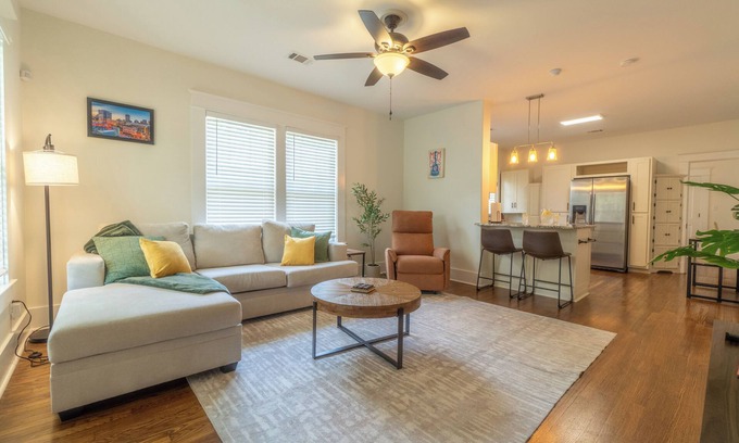 East Memphis House | Ideal Family Retreat with Private Yard and BBQ Area