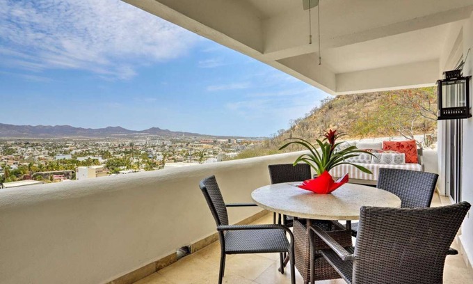 Pedregal Condo | Exceptional Condo in Pedregal with Ocean and Mountain Views