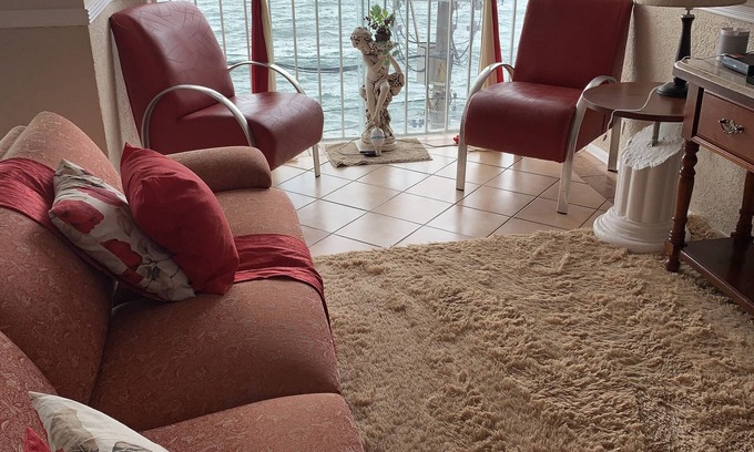 Morro do Maluf Apartment | Seafront 4-Bedroom Apartment in Beautiful Guarujá