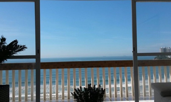 Centro Apartment | Ocean View Apartment with Balcony at Pitangueiras Beach
