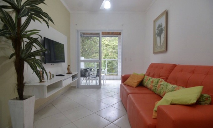 Praia Grande Apartment | Cozy Beachside Apartment with Wi-Fi and Ocean Views