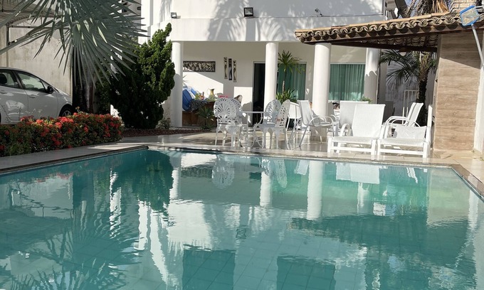 Vilas do Atlantico House | Elegant House in Vilas do Atlantico with Oceanfront Views