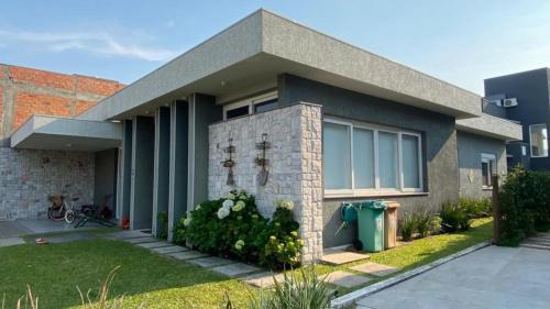 Xangri-La House | Premium Condomínio Just 250m from the Beach with Pool