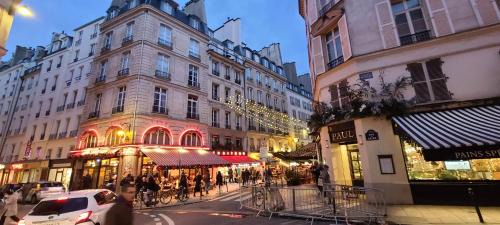 Saint-Germain-des-Pres Apartment | Discover High Stay Saint Germain de Pres: 4-Star Retreat