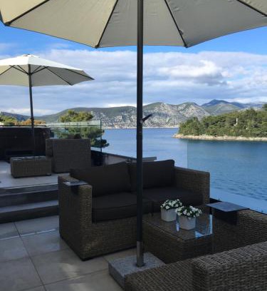 Racisce Apartment | Elegant High View: Seaside Villa with Private Beach & Spa