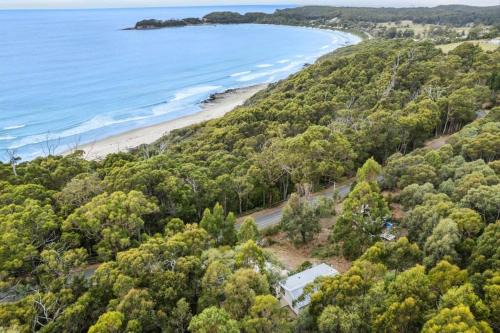 Eaglehawk Neck House | High View House - Views over Pirates Bay