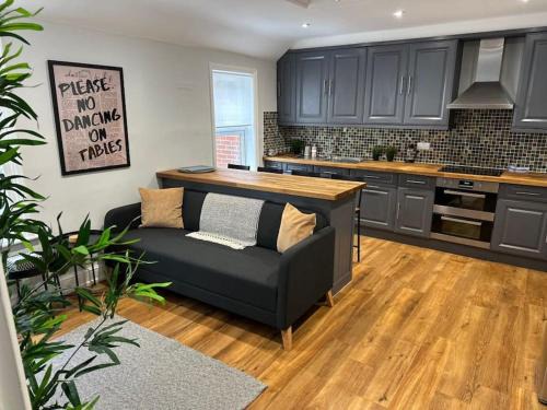 High Wycombe Apartment | Child-Friendly 2-Bed Flat in High Wycombe Centre