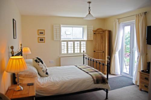 Boncath Bed & Breakfast | Pet-Friendly Highbury: Guest Rated 9.8/10, 4-Star Comfort