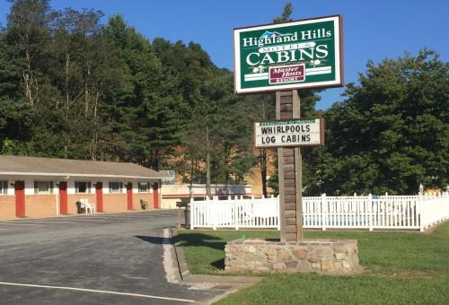 Boone Hotel | Cozy Highland Hills Motel & Cabins: Pet Friendly Retreat