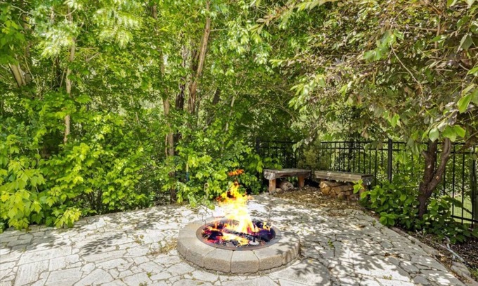 Highland Condo | Highland Oasis | Hammock | Fire Pit | New Hot Tub
