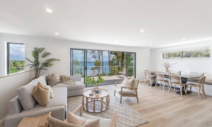 Nords Wharf House | Highland on the Lake: A Poolside Retreat for Families