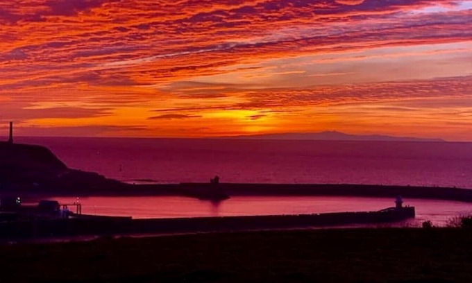 Whitehaven House | Stunning Highland View Townhouse with Breathtaking Sea Views
