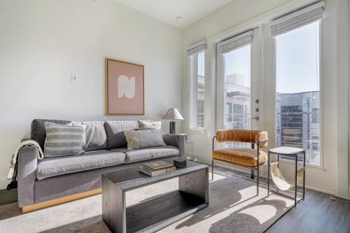 Highland Apartment | Highlands 2BR with Pool & Gym in Prime ATX Location