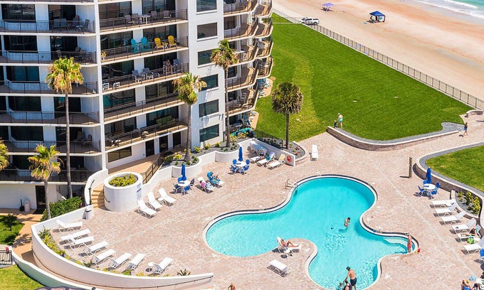 Daytona Beach Shores Condo | Cozy Sherwin Condo: Oceanfront 2 BR with Coastal Vibes
