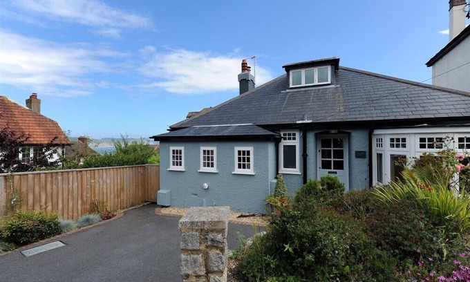 Lyme Regis Cottage | Highpoint Lodge: Pet-Friendly Cottage with Ocean Views