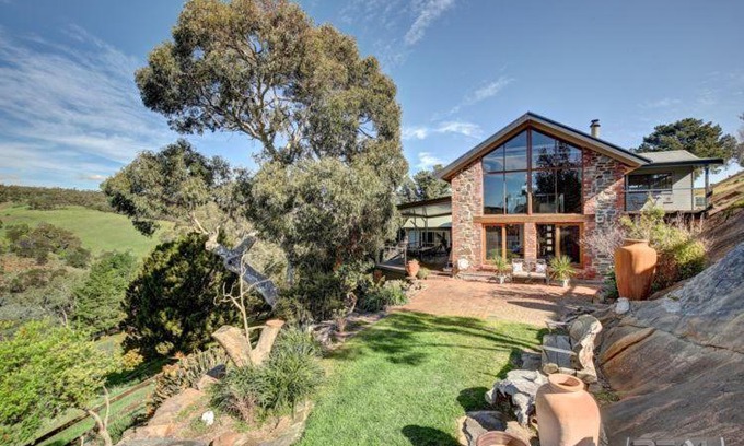 Gemmells Bed & Breakfast | Rural Retreat at HighRoost Bed & Breakfast - Guest Rated 9.6