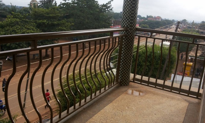 Nebbi Hotel | Budget-Friendly Highway Motel with Family Amenities
