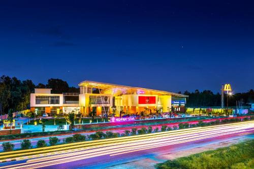 Kolar Hotel | Budget-Friendly Stay at Highway Star with Family Amenities