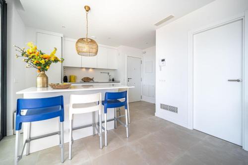 Fuengirola Apartment | Experience La Vida Feliz in Beautiful Andalucia