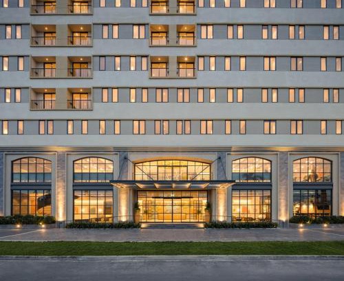Thuan An Hotel | Explore HIIVE by Fusion Binh Duong: Rated 8.6/10 with Pool