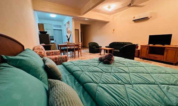 Tanjung Tanah Merah Apartment | Ocean View Resort: Family-Friendly Studio with Pool Access