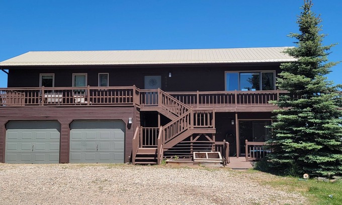 Fort Collins Ski Chalet | Hike, Bike, & Paddle at the Red Cedar Chalet