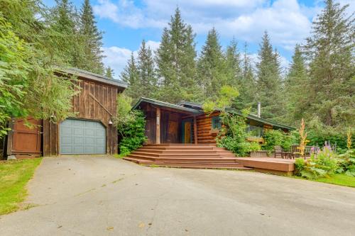 Diamond Ridge House | Hike, Fish and Explore Homer Spit Forested Cabin!