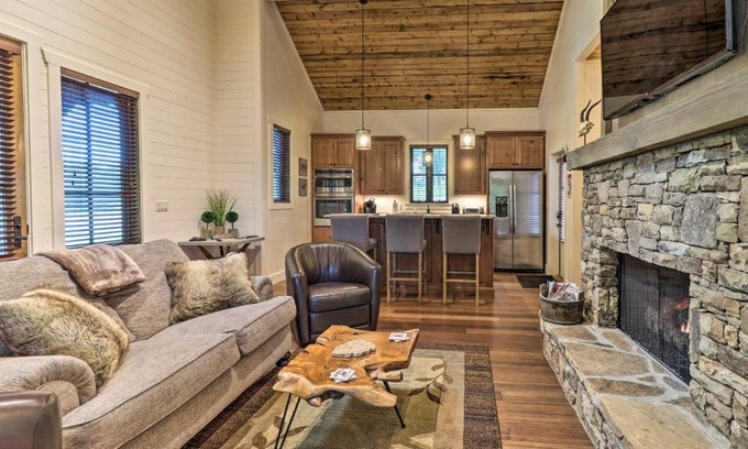 Glenville House | Explore Glenville Craftsman: Hike, Fish, and Unwind!