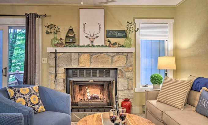 White Haven House | Cozy Lake Harmony Townhome - Steps from the Slopes!