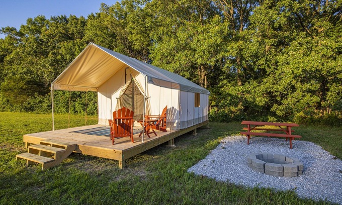 Cassville RV Rental | Adventure Awaits: Glamping at Roaring River Hills