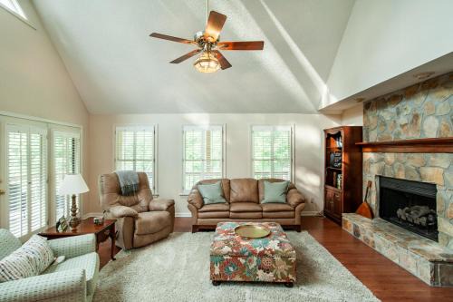 Townsend House | Adventure Awaits at Hiker's Chalet in the Smokies