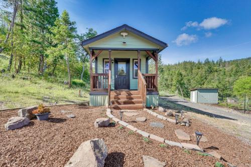 Medford House | Cozy Eagle Point Retreat with Access to Scenic Hiking Trails