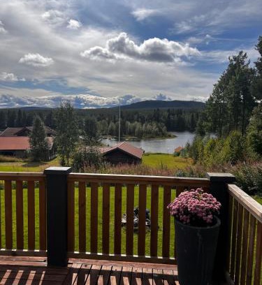 Alvdalen Municipality House | Hildas Hus with river view and spa