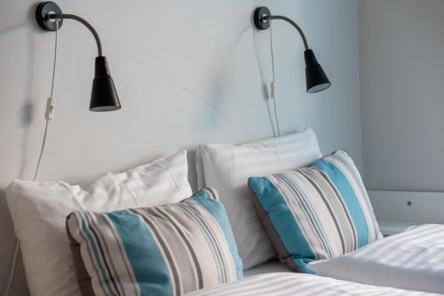 Neskaupstadur Apartment | Hildibrand Apartment Hotel: Guest Rated 8.6/10 & Family-Friendly