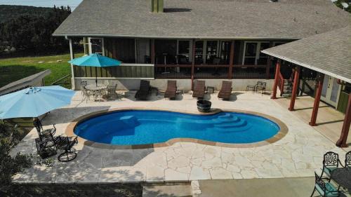Leander House | Relaxing Hill Country Retreat with Pool and Firepit