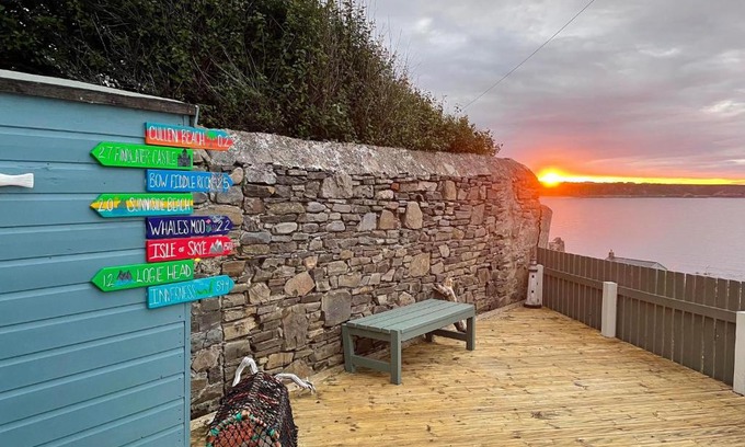 Cullen House | Hill Crest - Cliff Top Cottage with Oceanfront Views