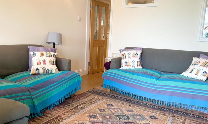 Hill Head House | Inviting Hill Head Hideaway: Pet & Child Friendly Escape