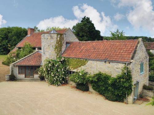 Shapwick House | Hill House: Idyllic Rural Retreat with Hot Tub