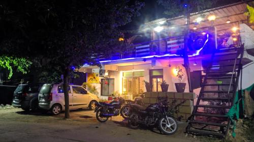 Mount Abu Hotel | Tranquil Hill Side Cottage in Scenic Mount Abu