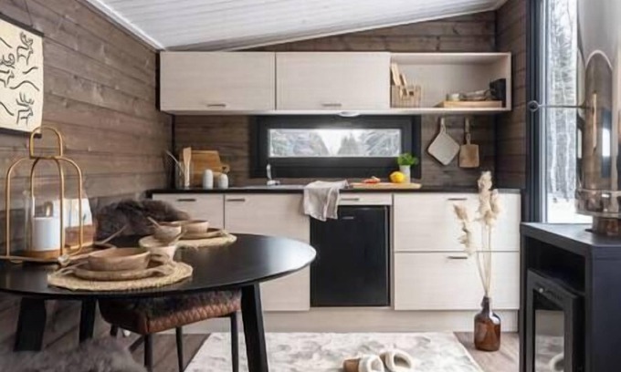 Kolari House | Cozy HILLA Retreat with Sauna, Fireplace & Ski Access