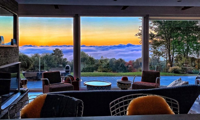 Middle Hope House | Experience Hillcrest Glasshouse - A Modern Retreat with Pool