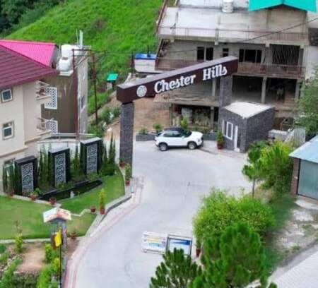 Solan Apartment | Discover Hills Niwas: Family-Friendly with Breakfast Included