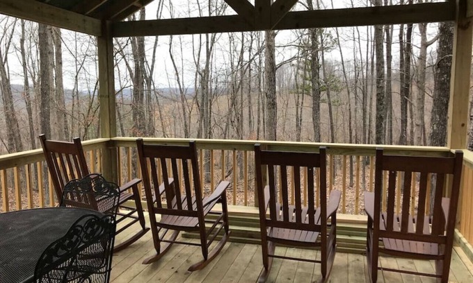 Annapolis Cabin | Inviting Hillside Cabin #2 on Black River, Annapolis